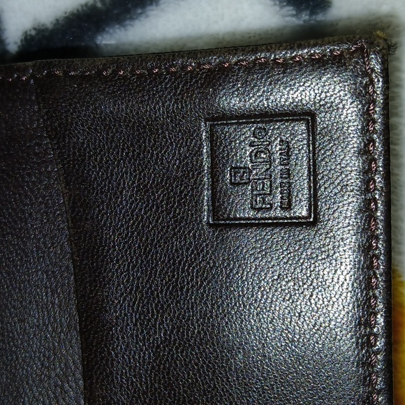 Low start Fendi Black and Brown Striped Card Holder - Picture 4 of 8